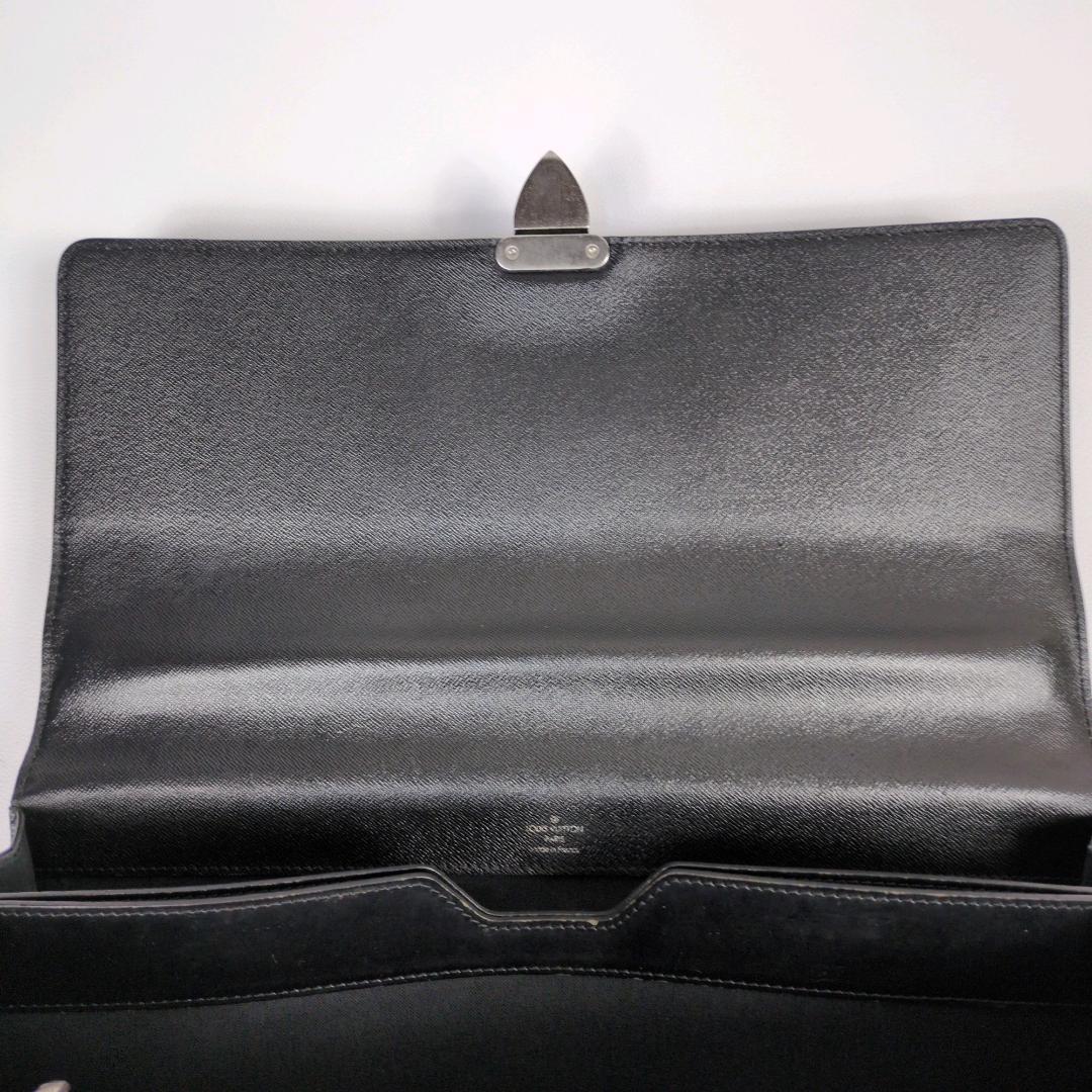 ルイヴィトン ロブスト2 エピ レザー ビジネスバッグ ブリーフ 大容量