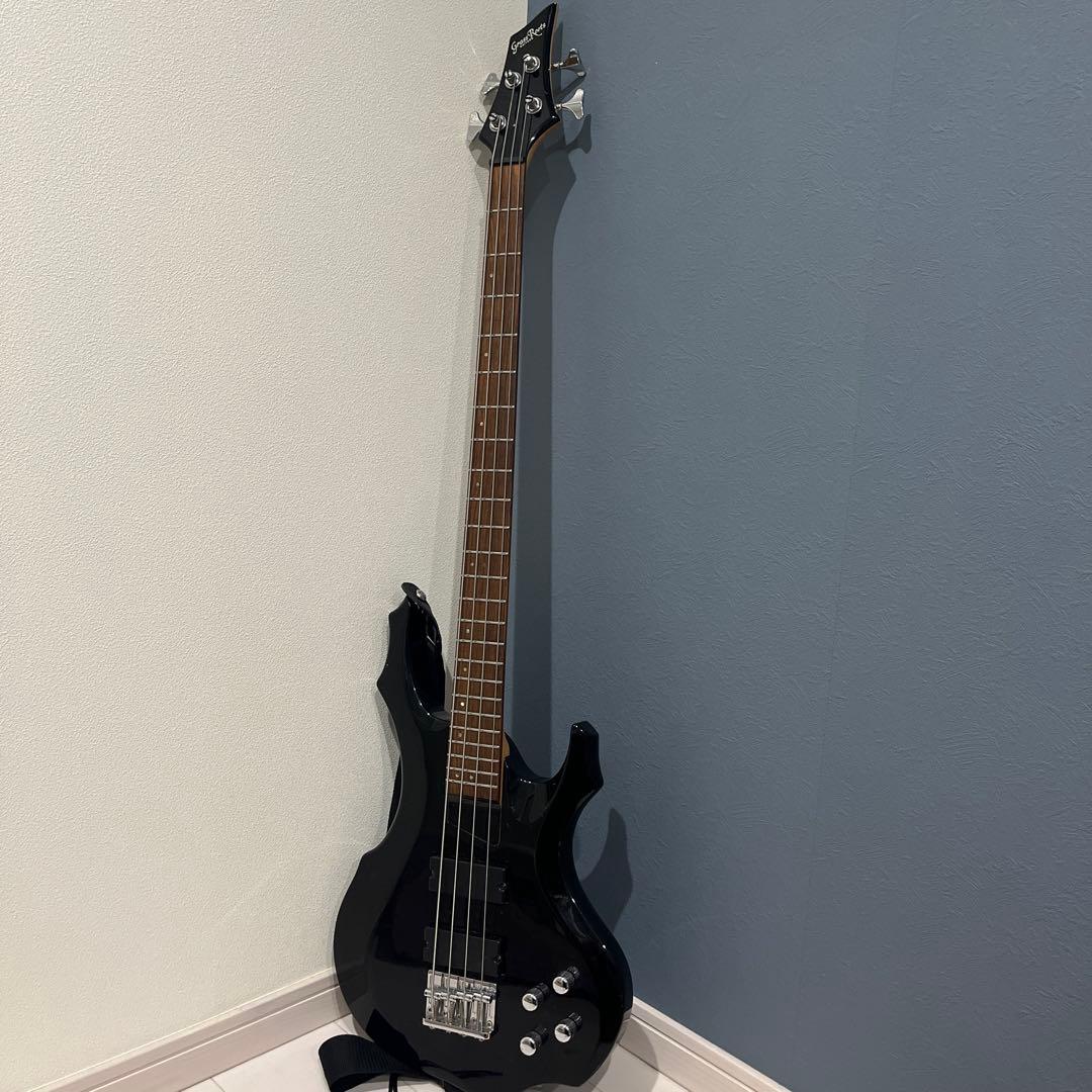 GrassRootsブラック エレキベース （肩ベルト・ソフトケース・コード付）