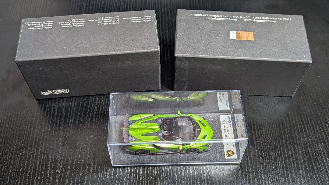 1/43 LookSmart ランボルギーニ Veneno Roadster 緑