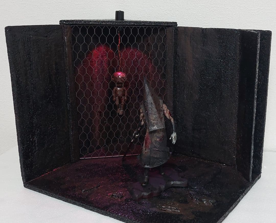 Ｙ*Ｏ様 SILENT HILL 2　レッドピラミッドシング　リペイント★裏世界