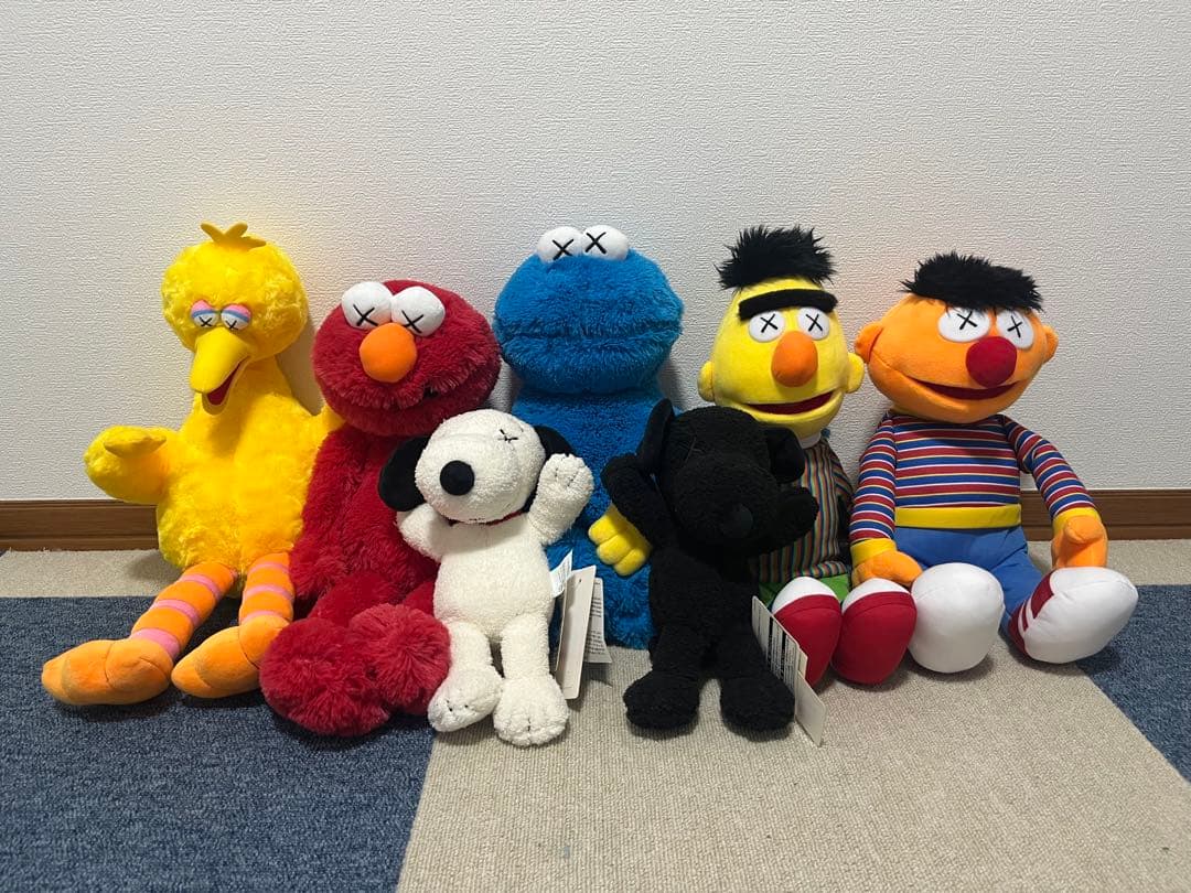 KAWS×UNIQLO セサミストリート＆スヌーピーぬいぐるみ7体セット