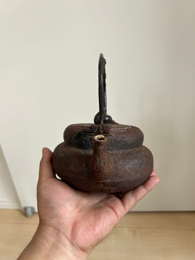 鉄蓋重餅小鉄瓶　煎茶道具　容量700cc