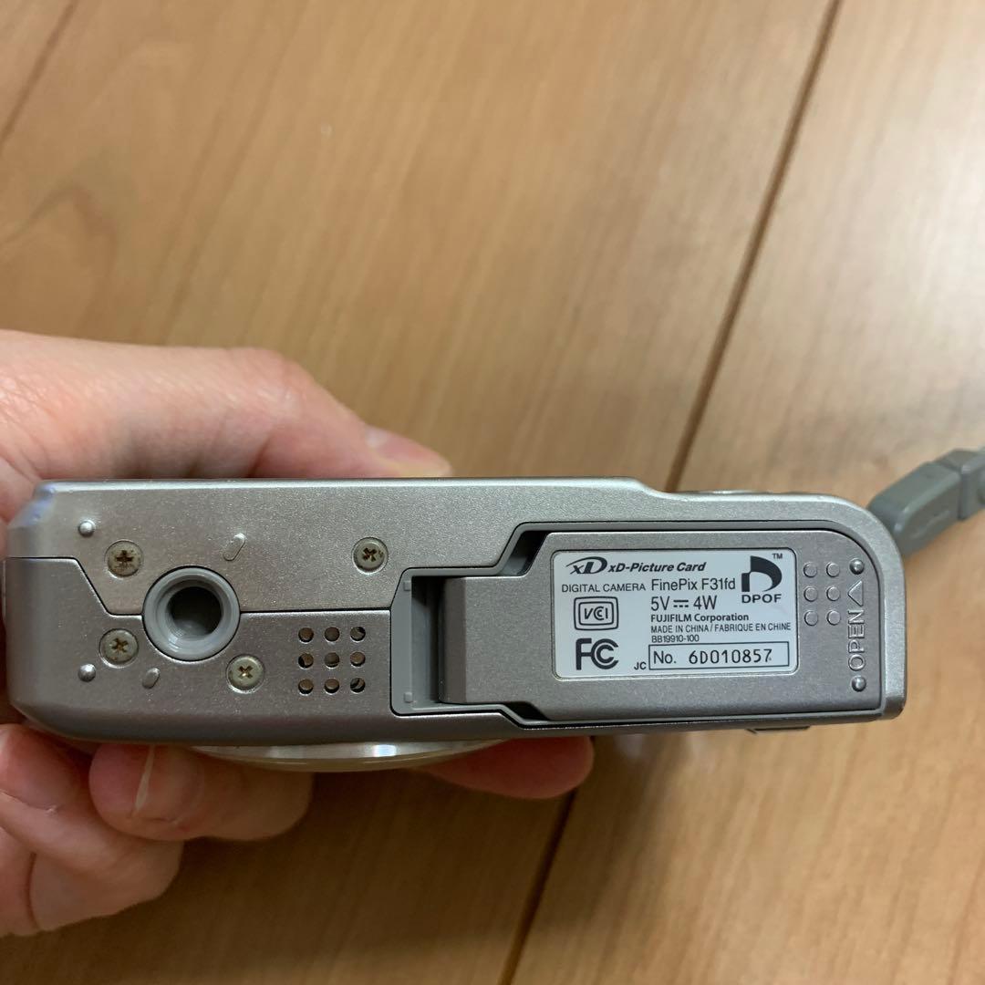 FUJIFILM FINEPIX F31fd デジタルカメラ 動作確認済