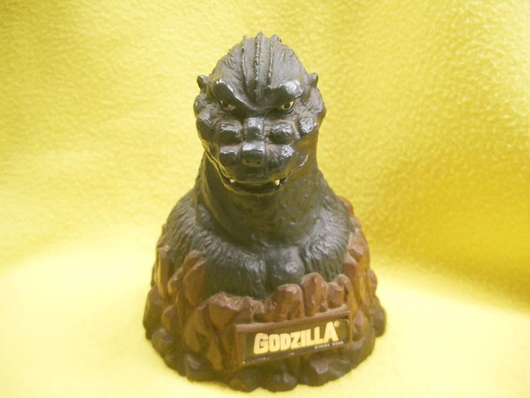 GODZILLA ゴジラ  　映画公開記念オリジナルゴジラ貯金箱