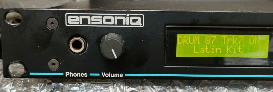 ensoniq sq-r plus 32voice　シンセモジュール