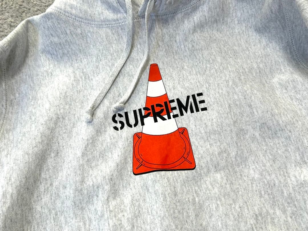 SUPREME パーカー