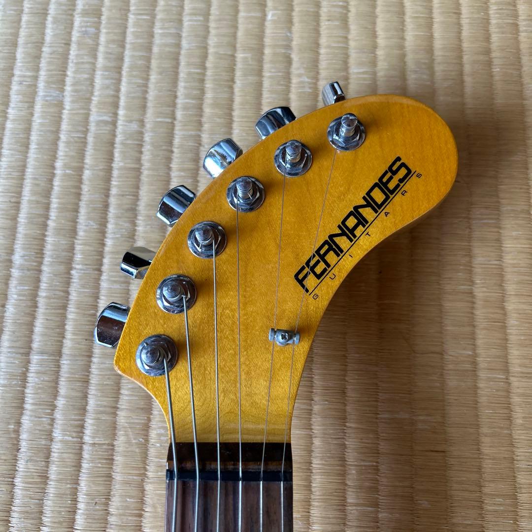 Fernandes ZO-3ST 芸達者 アンプ内蔵ギター