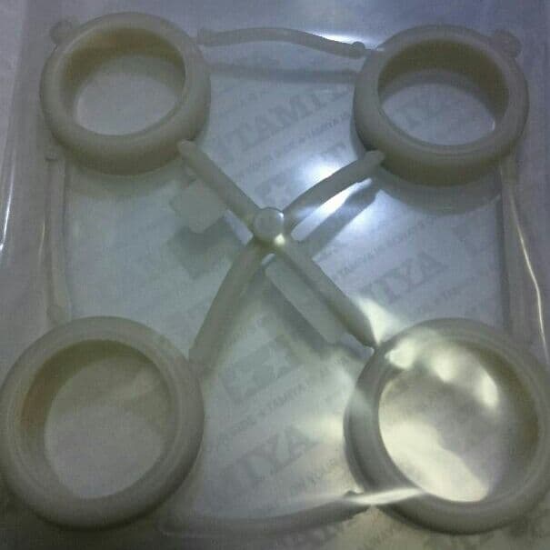 ミニ四駆 大径伝説色クリーム♪