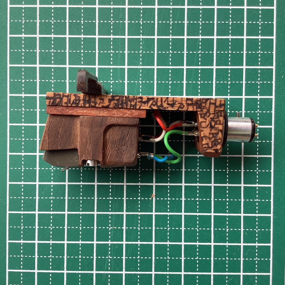 木のヘッドシェル、カートリッジ(ビクター)、針(未使用)