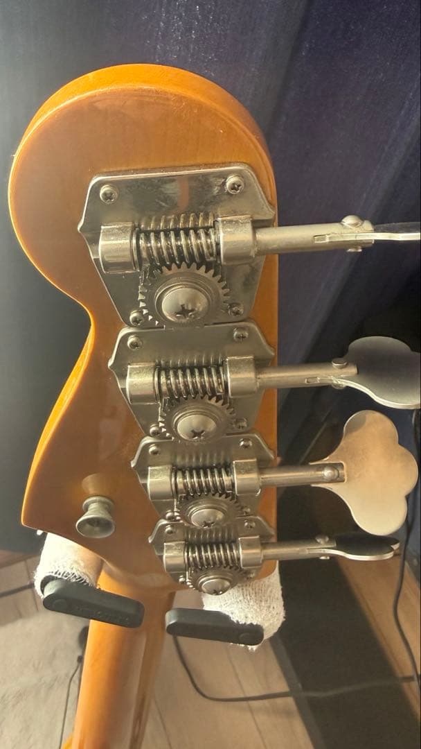 ベース Fender Japan Jazz Bass Made in Japan