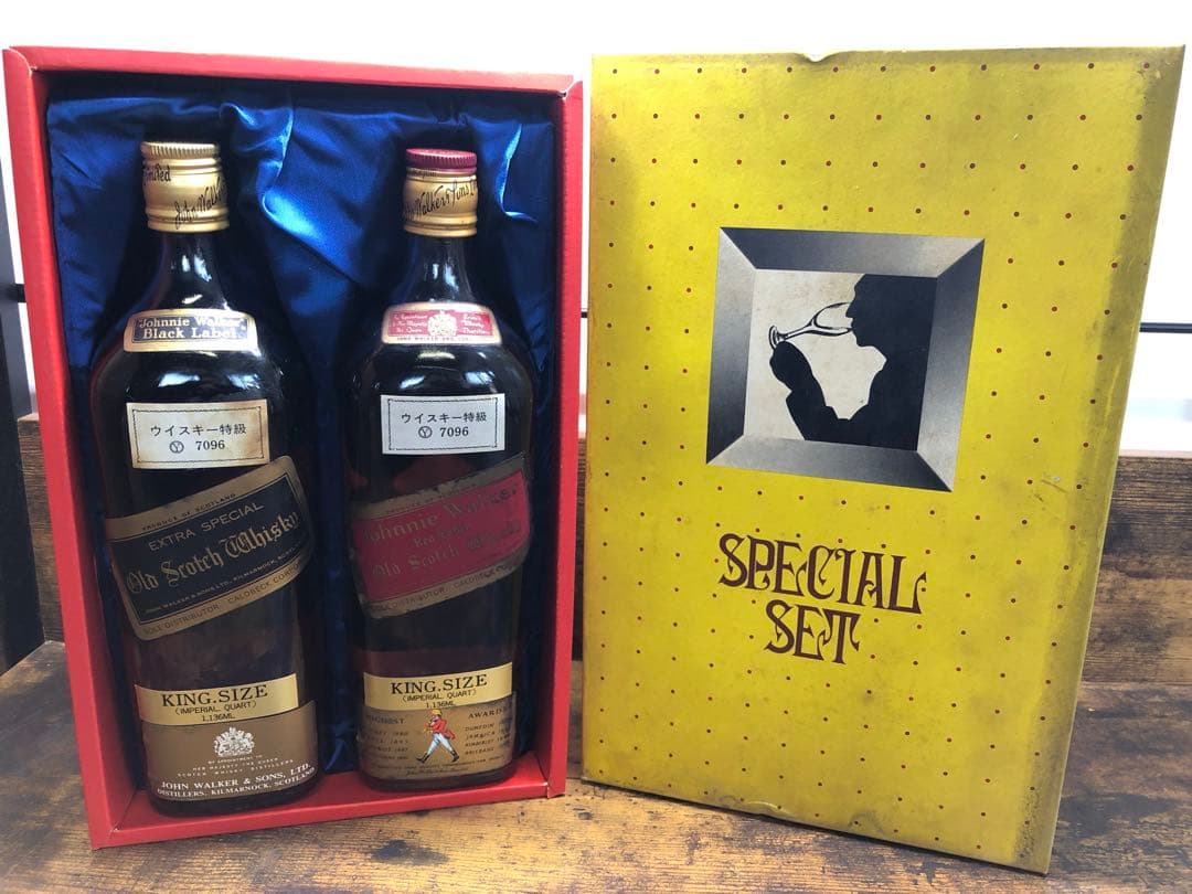 ジョニーウォーカー 赤 黒 ウイスキー特級 1.136ml キングサイズ