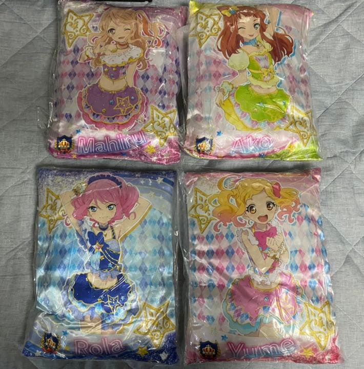 アイカツスターズ！　クッション　4個　ゆめ、ローラ、まひる、あこ