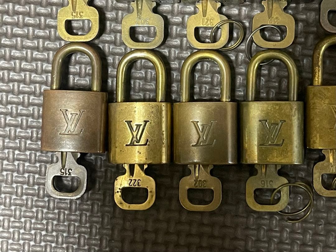 本物　ルイ・ヴィトン パドロック 10個セット 確認済み