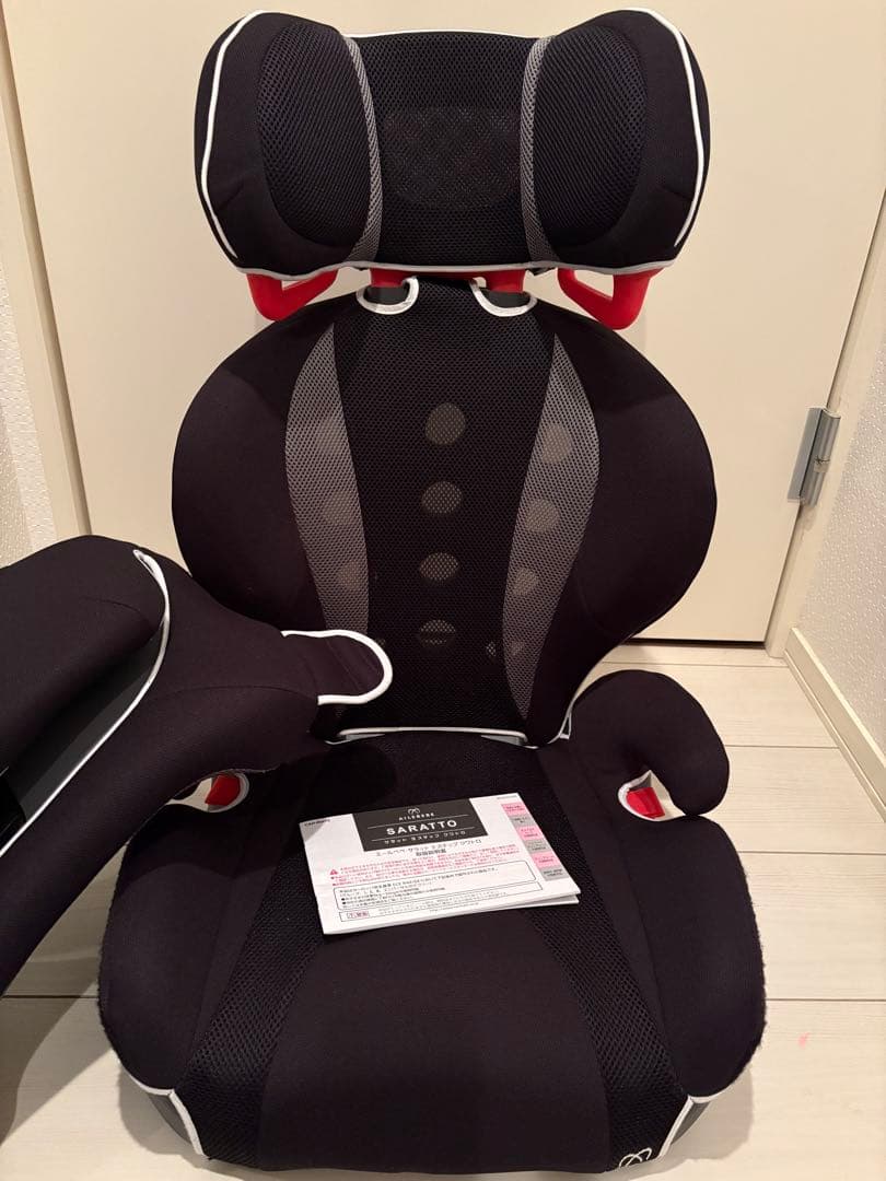 美品【カーメイト】エールベベ・サラット3ステップ クワトロ ST