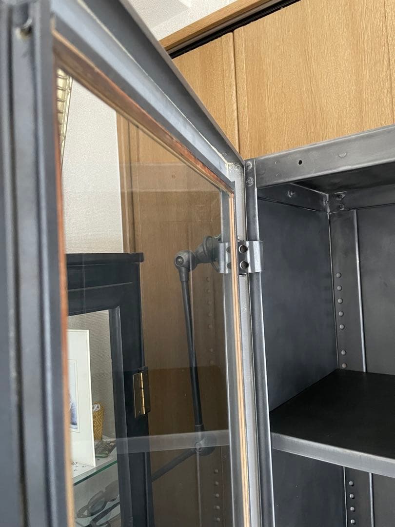 金属製キャビネット　Industrial Doctors Cabinet