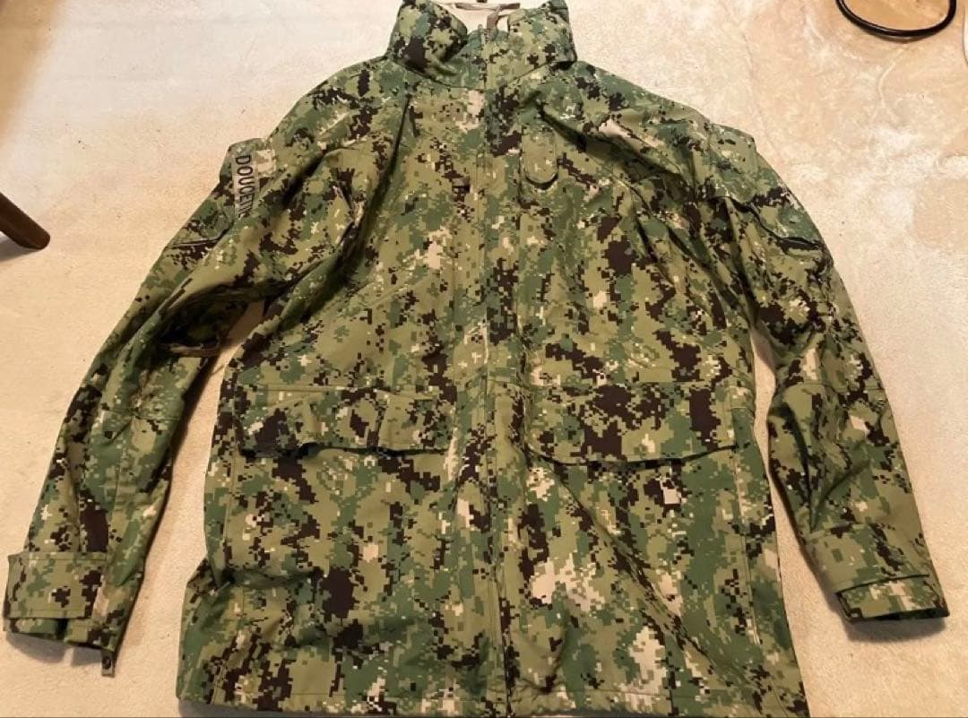 米軍　実物　AOR2 TypeIII マウンテンパーカー GORE-TEX