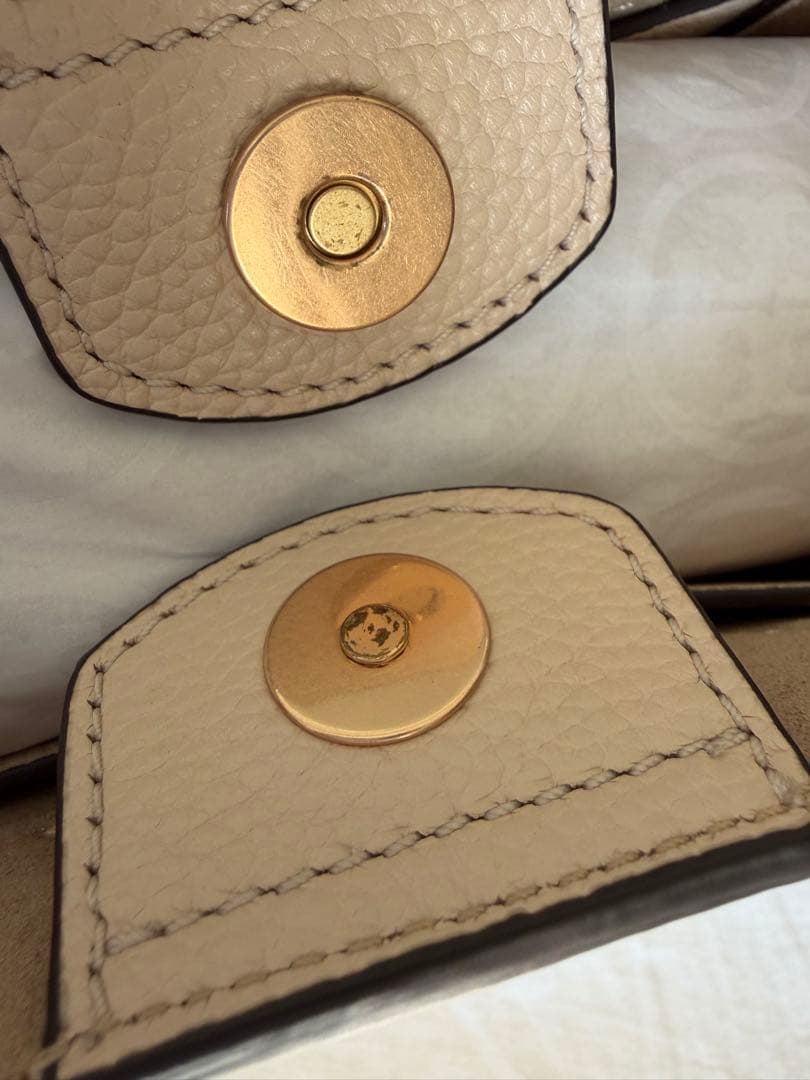 ホワイトレザー ハンドバッグ 保存袋付き