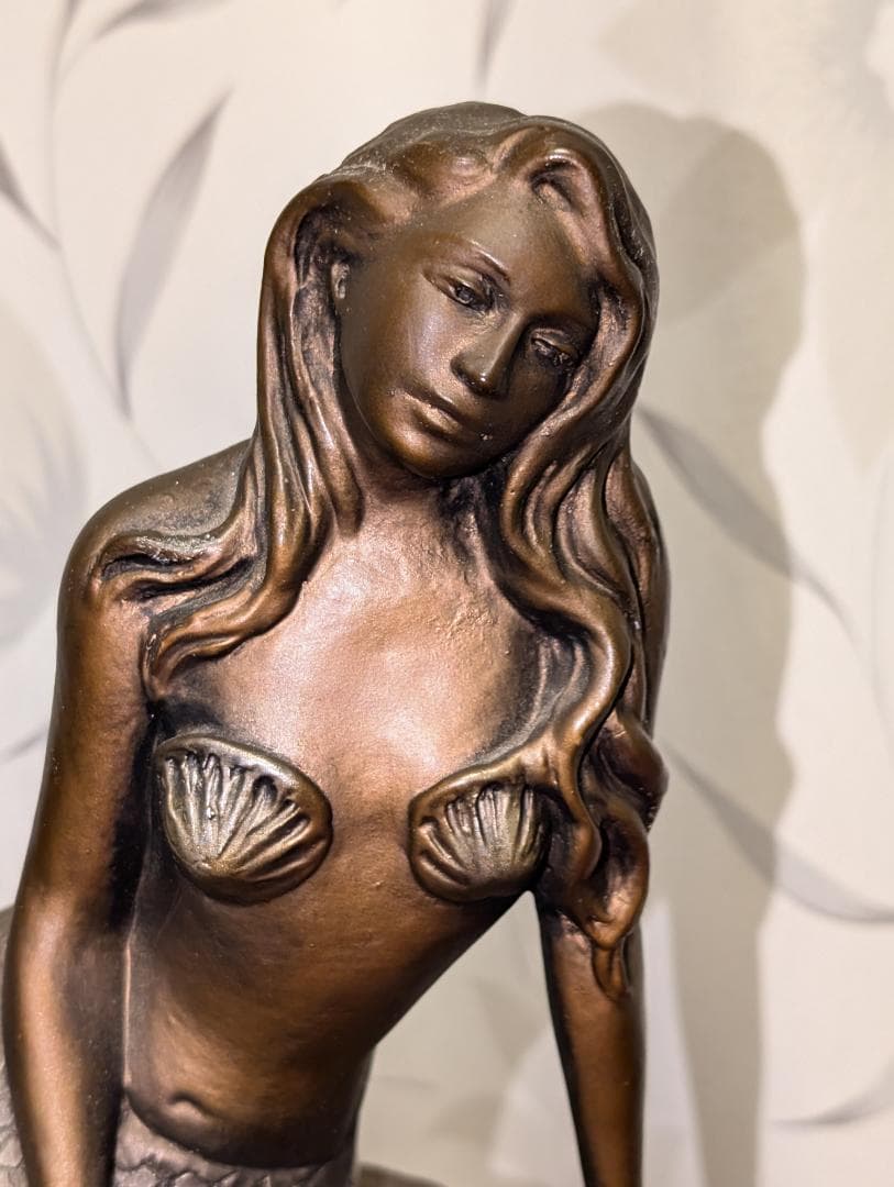 オースティン　彫刻　『ささやく海』Heath銘