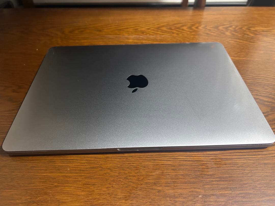 Apple MacBook Pro13インチ 2017 シルバー