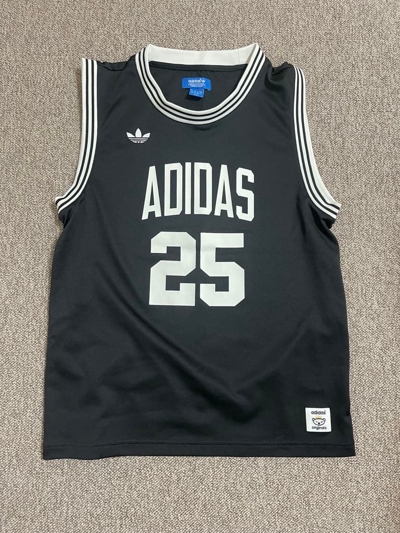adidas タンクトップ