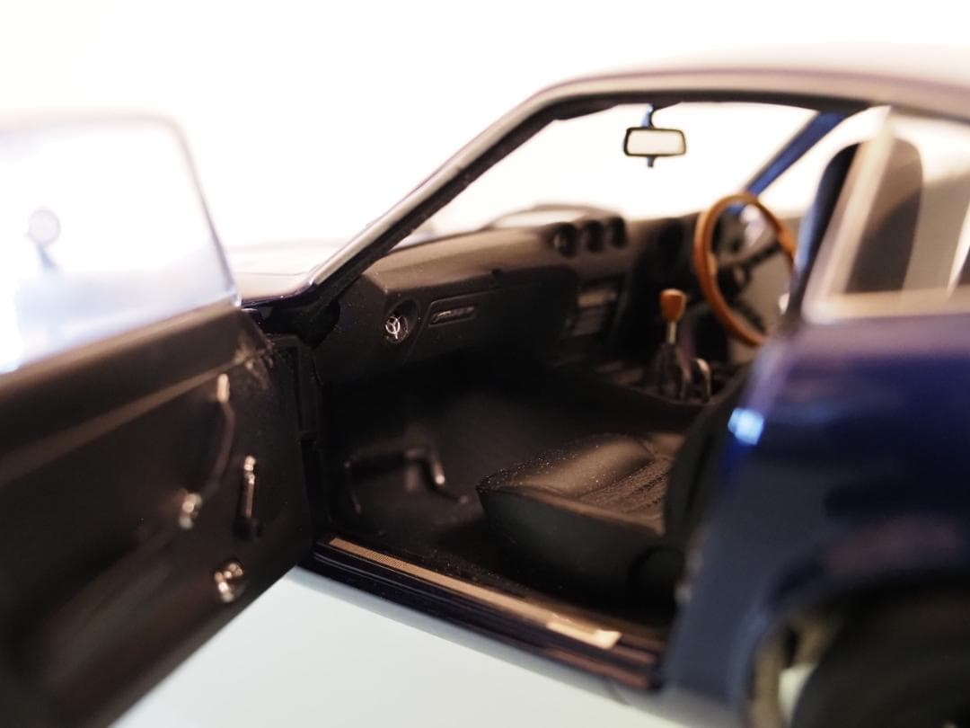 京商 1/18 日産 フェアレディ Z S30 ブルーメタリック 初期版