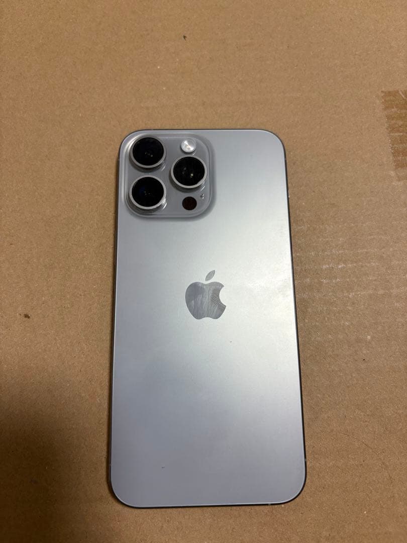 Apple iPhone 15 pro Max 1 Tb SIMフリー修理歴無し
