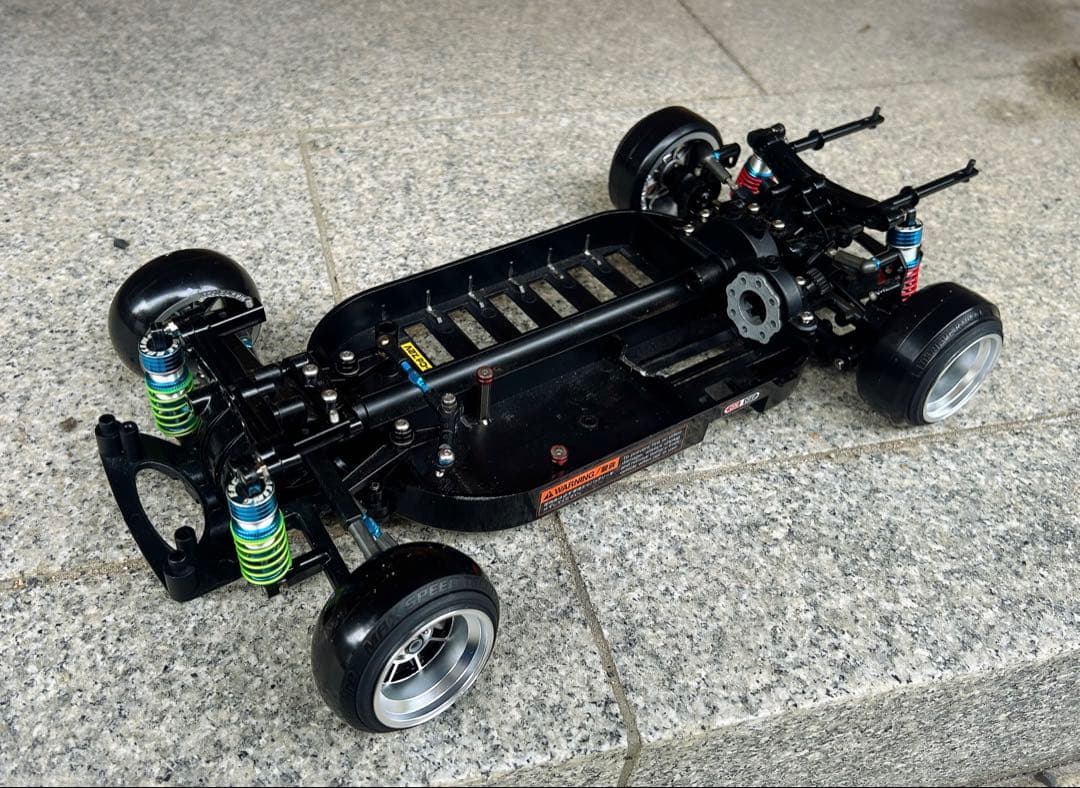 TT-01MRCコンバシャーシ+新品AE86トレノボディ