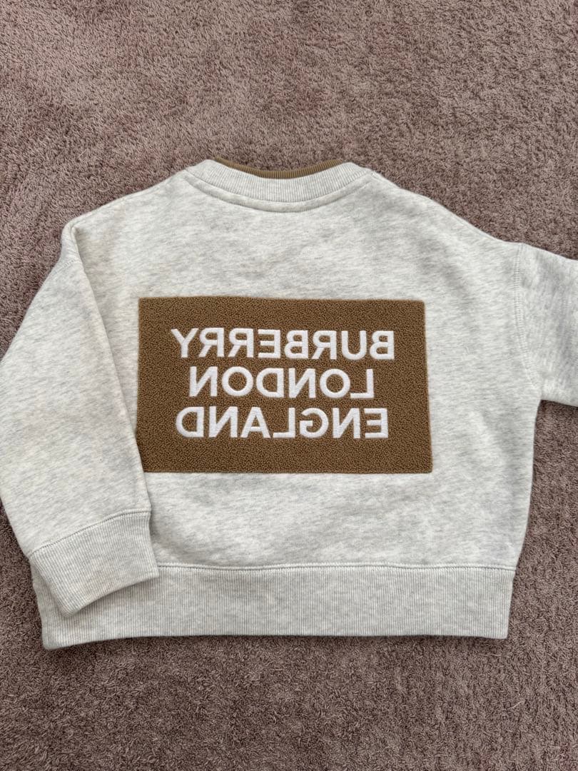 BURBERRY トレーナーとパンツセット 104 cm