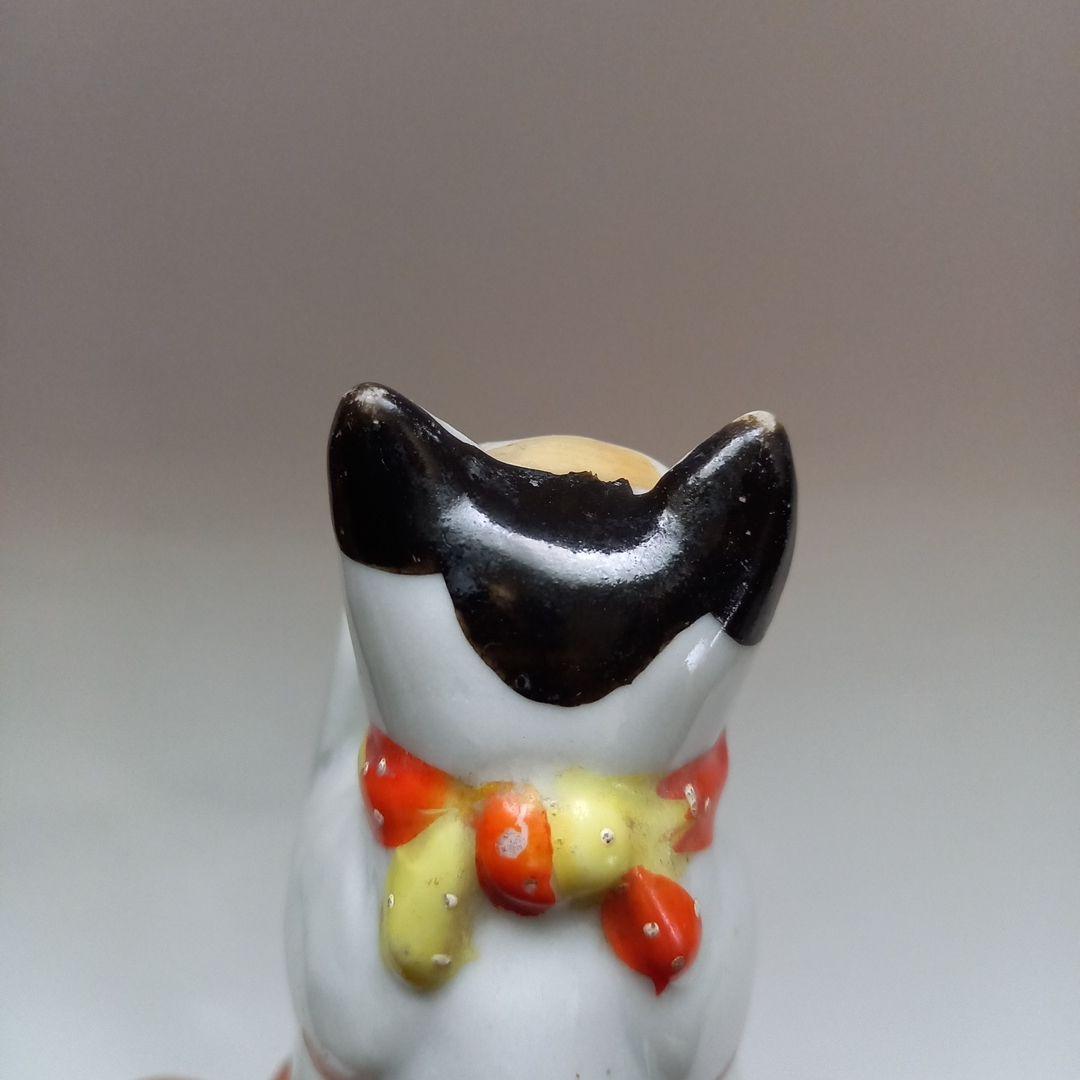 招き猫　磁器人形　猫の置物