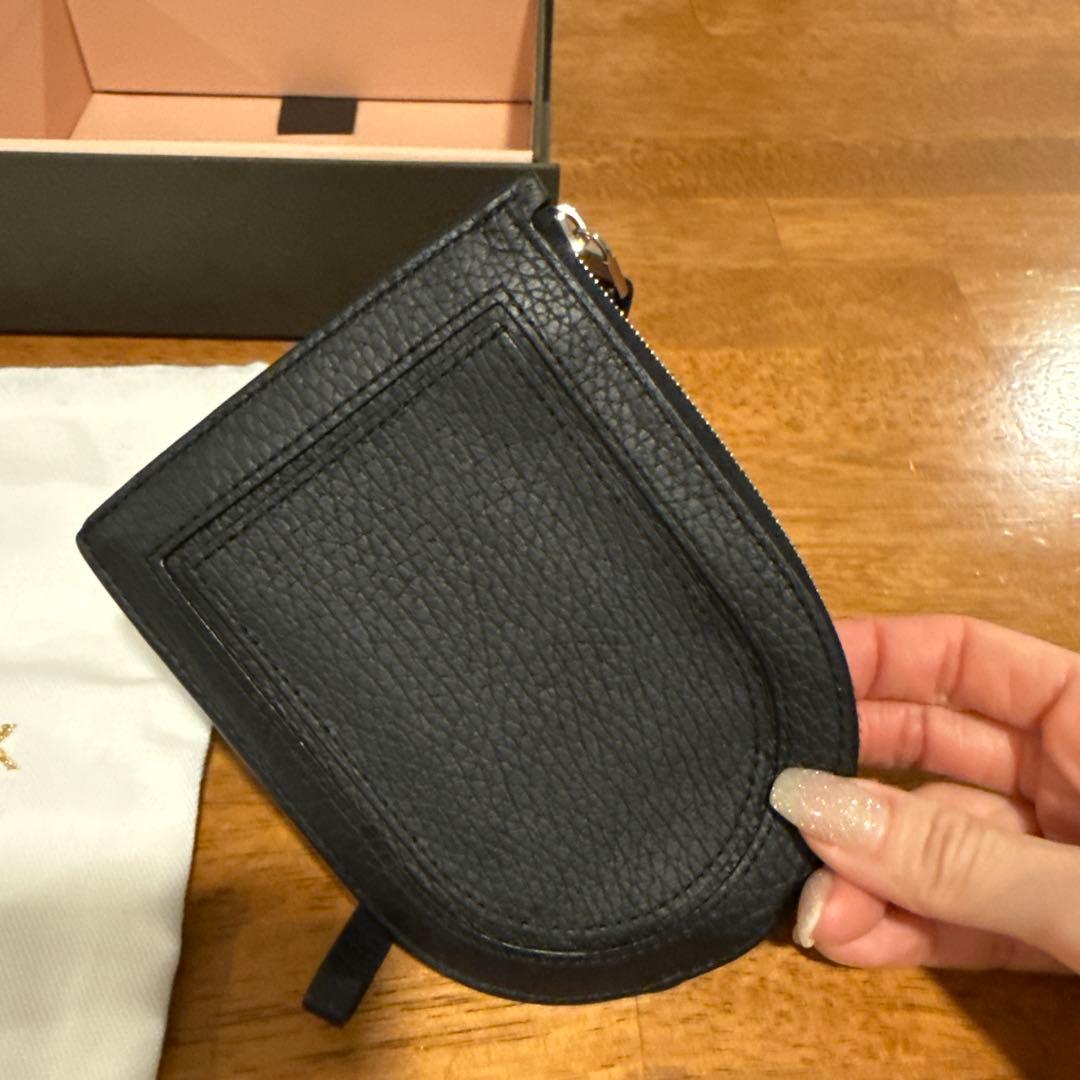 DELVAUX パン D マルチファンクション