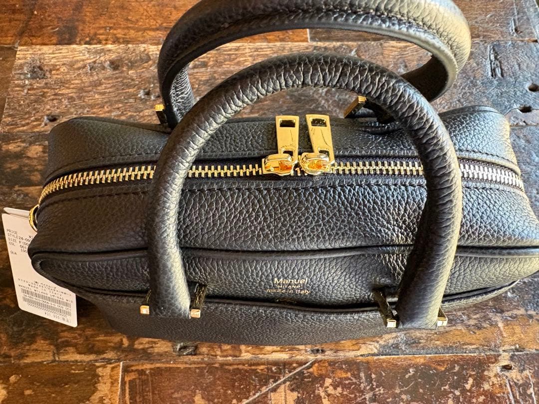 Manuel MILANOレザーバッグ　ブラック