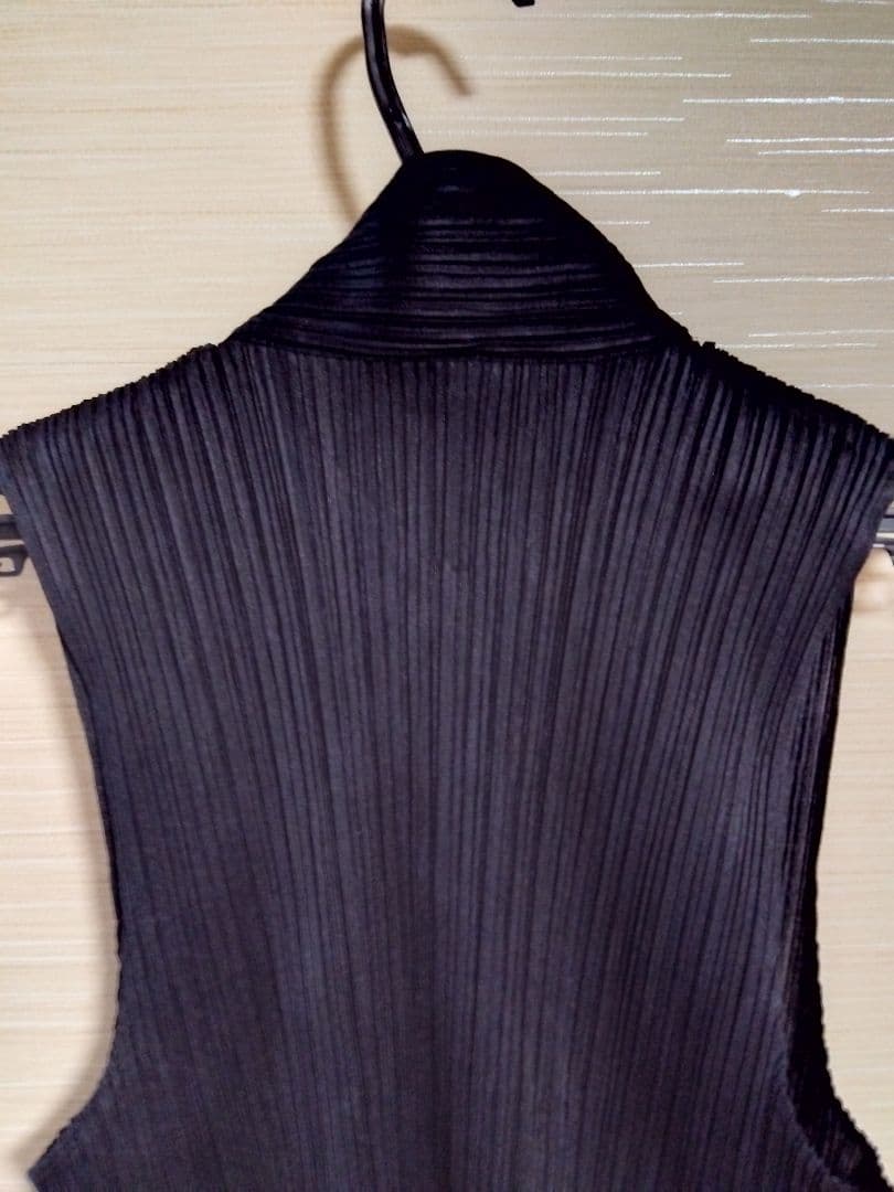 ★PLEATS PLEASE★プリーツプリーズ 黒 Wジッパー ポケット2つ