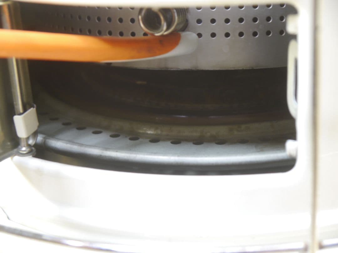 送料込❤2014年●ホワイト コロナ　石油ストーブ 安全ガード付き