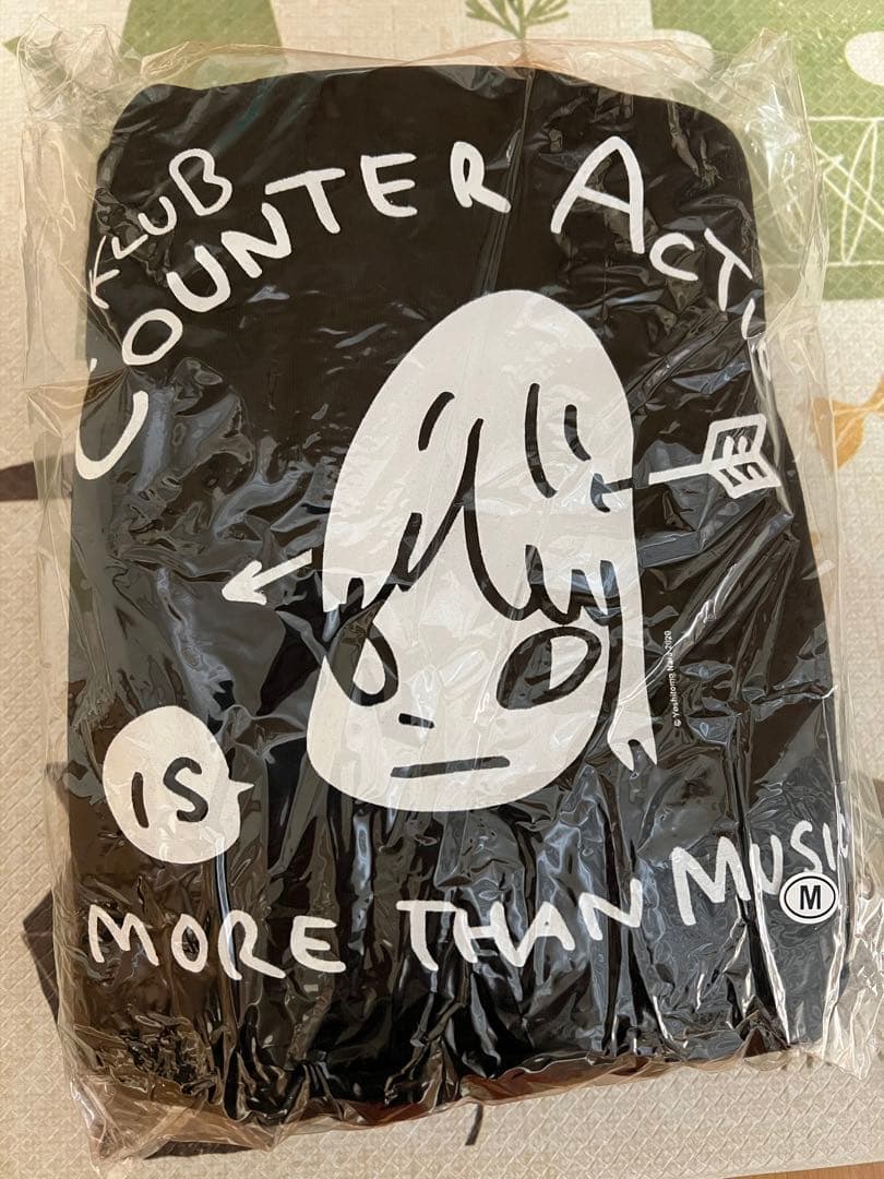 奈良美智のパーカー　Mサイズ