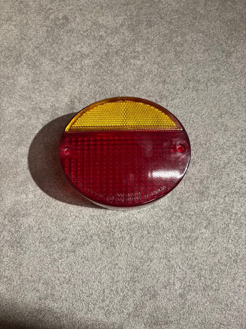 ガ*湖様 【希少】カワサキ Z1 / Z2 用 テールランプレンズ　2トーン