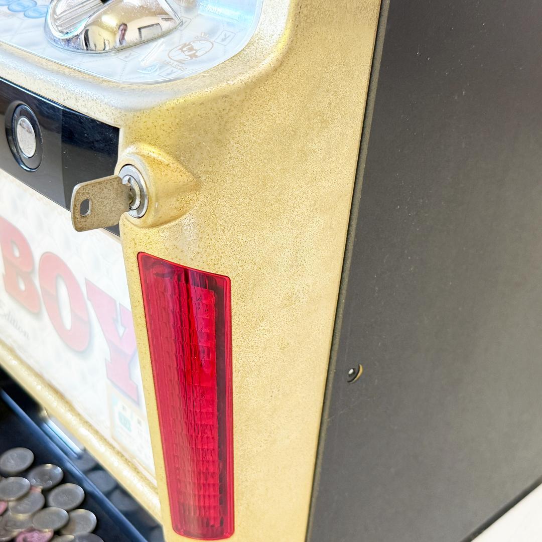 引取限定品 5号機 PLAYBOY スロットマシン