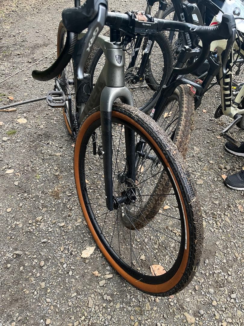 トレックチェックポイントSL5