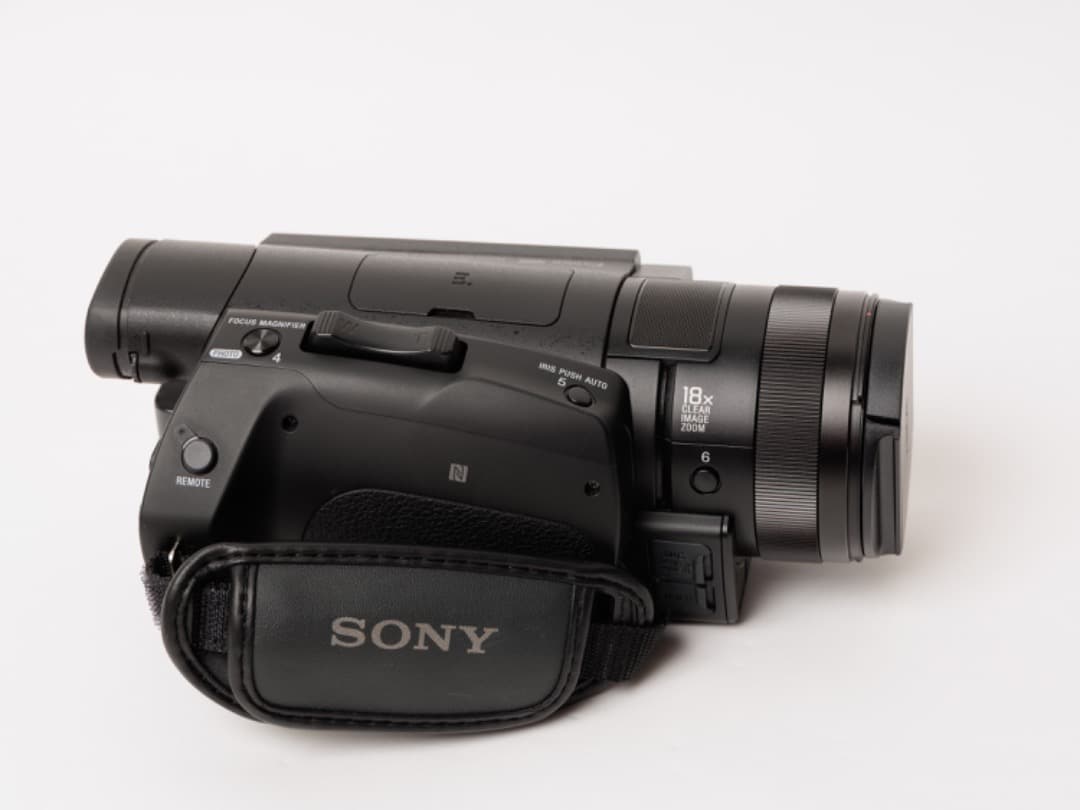 緊急値下げ SONY FDR-AX700 4Kビデオカメラレコーダー防湿庫保存