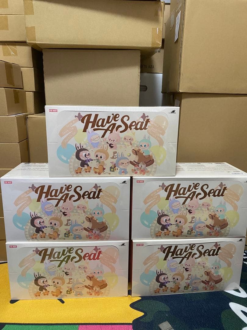 THE MONSTERS Have a seat ぬいぐるみ 1アソート