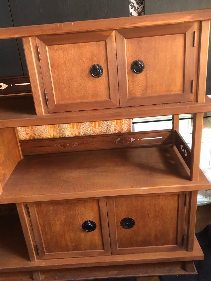 希少 世界遺産 屋久杉♦️彫刻と木目の飾り棚♦️キャビネット♦️1枚板使用♦️送料込