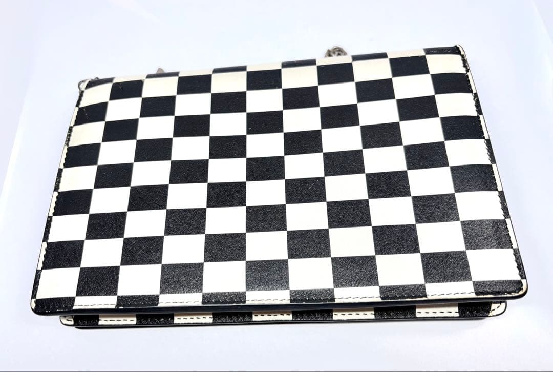 Christian Dior クリスチャンディオール 黒白チェーンウォレット