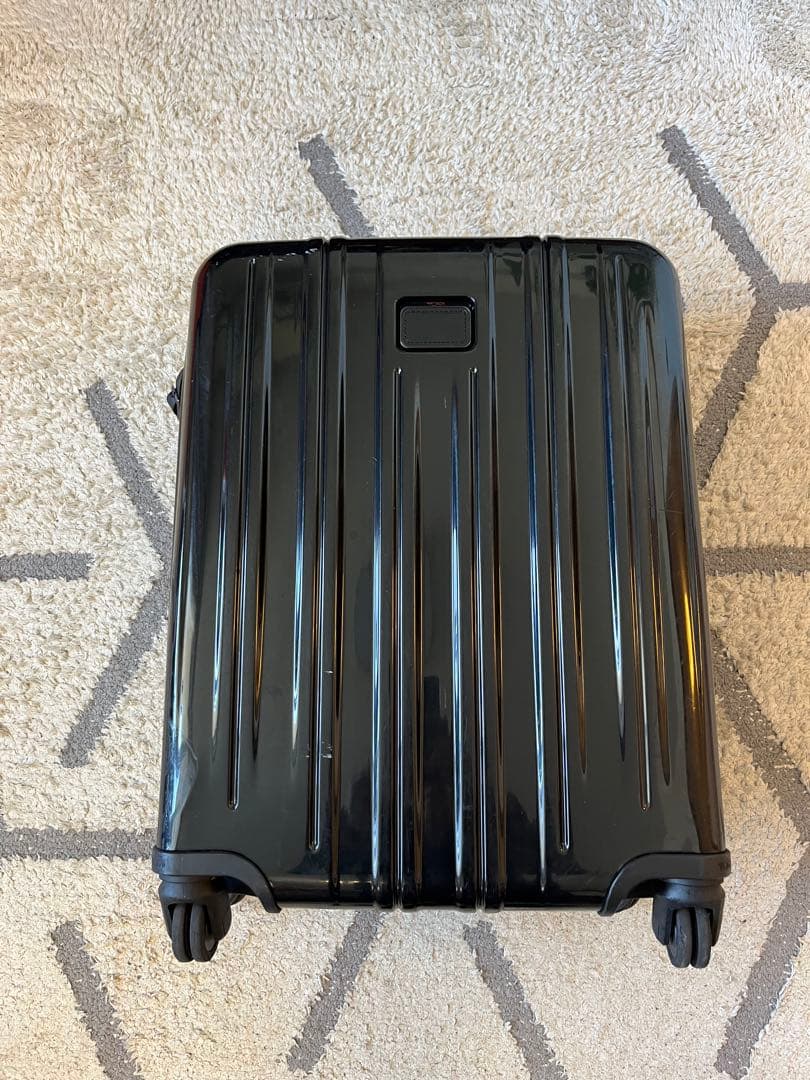TUMI スーツケース 黒(機内持ち込み可)