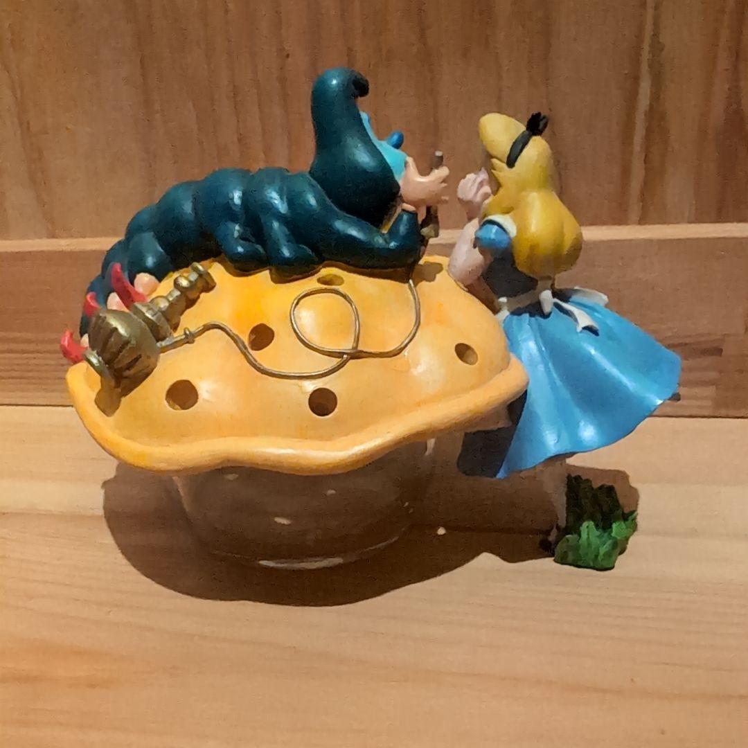 不思議の国のアリス　フィギュア　小物入れ