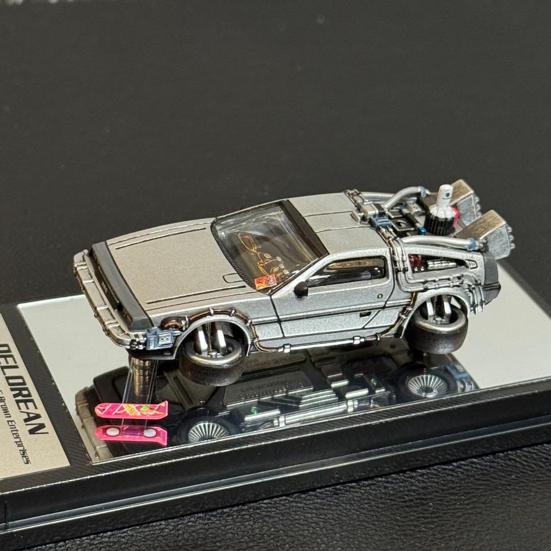 キャラウィール デロリアン Ⅱ カスタム品 1/64 バックトゥザフューチャー