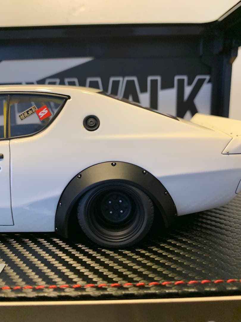 イグニッションモデル　1/18 LBWK ケンメリ ホワイト　0435