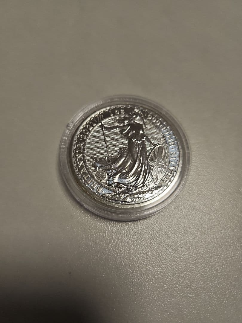 ブリタニア銀貨 1オンス 2021年製 クリアケース入り
