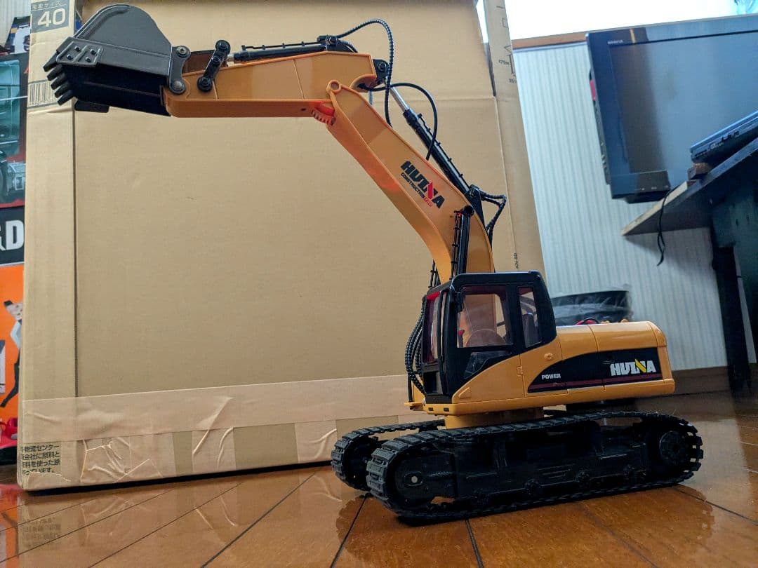 1/14トレーラー　重機運搬低床キャリアカー、　ショベルカー、ホイールローダー