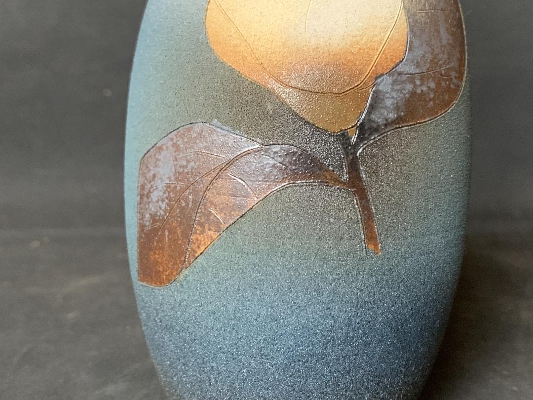 林小六造 泥彩 椿図 耳付 一輪生 共箱 共布　楠部弥弌師事 867