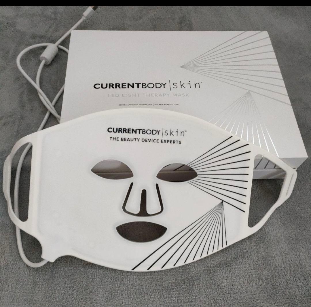 極美品　CURRENTBODY LEDライトセラピー マスク