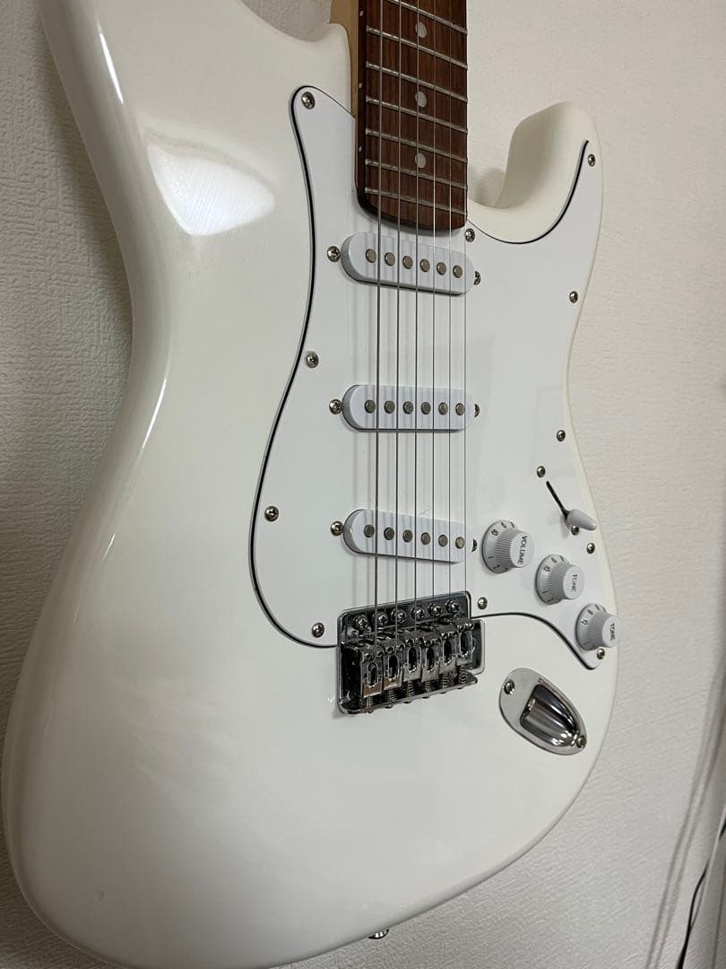 ストラトキャスター ホワイト